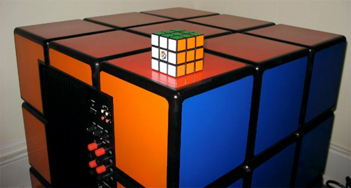Rubik\'s Cube subwoofer